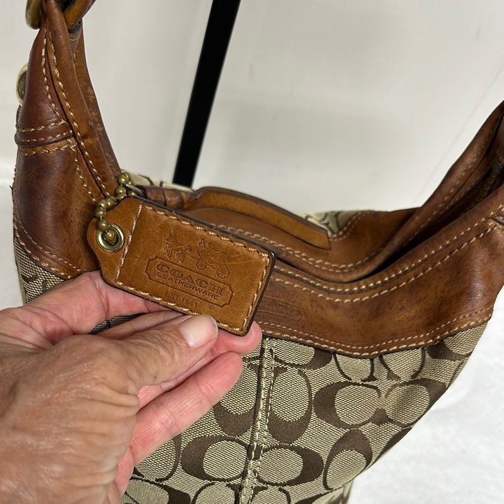 Vintage Coach Bucket Bag Brown Signature Shoulder/ Crossbody with Leather Trim - Picture 2 of 16